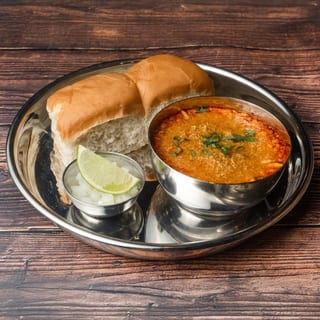 Misal Pav